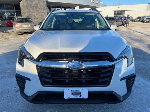 2025 Subaru Ascent Premium 8-Passenger