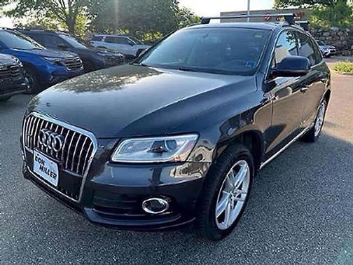 Lava Gray Pearl Effect 2016 Audi Q5 2.0T Premium Plus