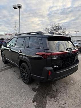 Crystal Black Silica 2026 Subaru Outback Limited XT