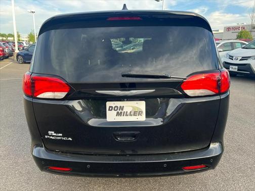 2017 Chrysler Pacifica LX