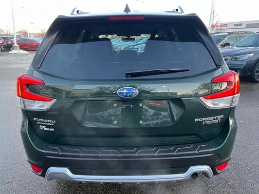 2023 Subaru Forester Touring