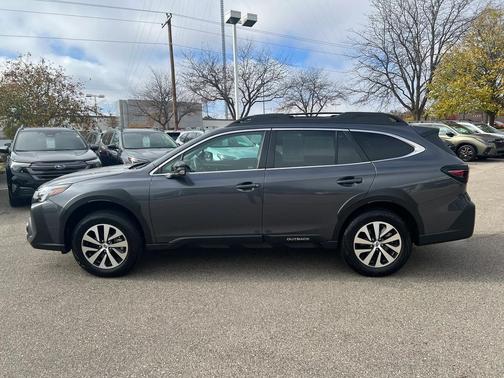 2025 Subaru Outback Premium