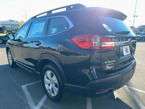 2022 Subaru Ascent Base 8-Passenger