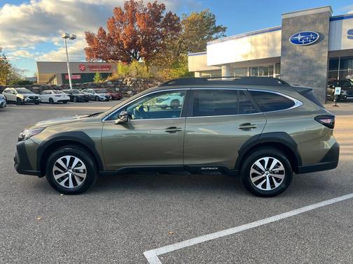 2025 Subaru Outback Premium