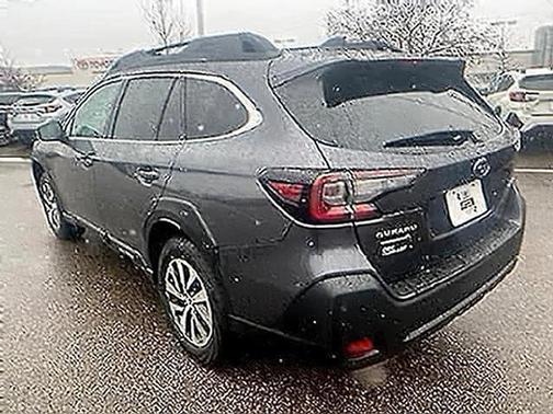 Magnetite Gray Metallic 2025 Subaru Outback Premium