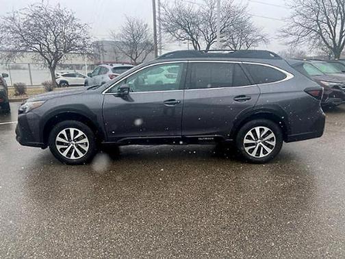 Magnetite Gray Metallic 2025 Subaru Outback Premium