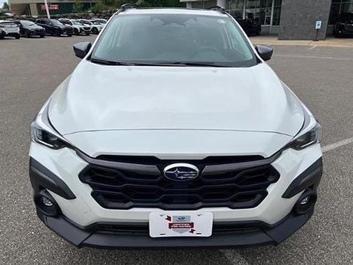 Crystal White Pearl 2025 Subaru Crosstrek Limited