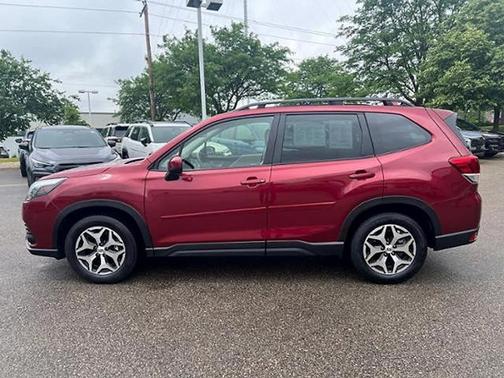 Crimson Red Pearl 2023 Subaru Forester Premium