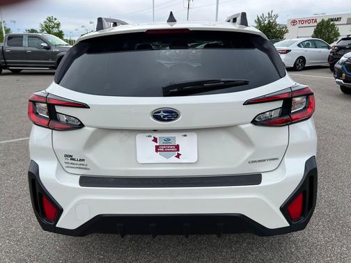 Crystal White Pearl 2024 Subaru Crosstrek Premium