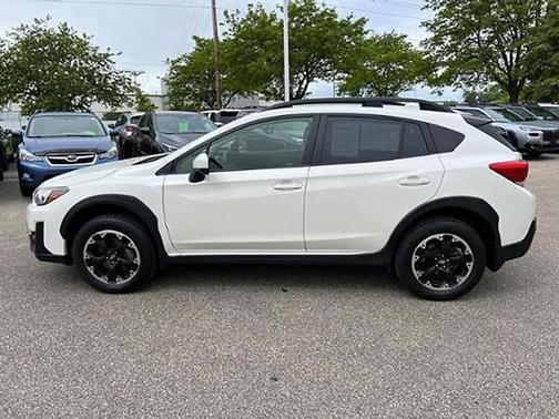 Crystal White Pearl 2023 Subaru Crosstrek Premium