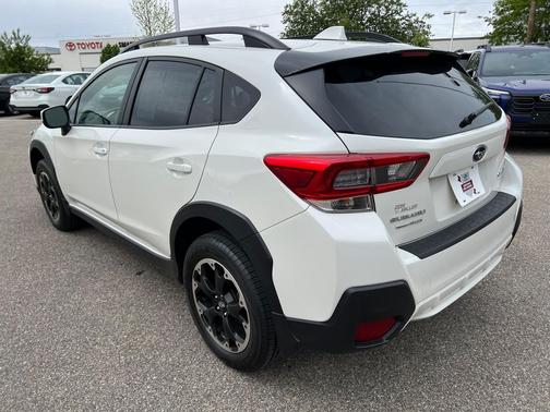 Crystal White Pearl 2023 Subaru Crosstrek Premium