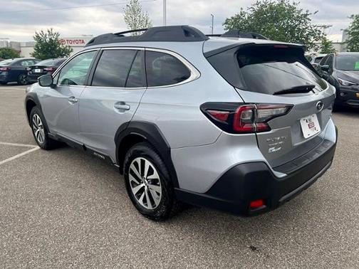 Ice Silver Metallic 2025 Subaru Outback Premium