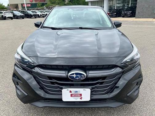 Crystal Black Silica 2025 Subaru Legacy Premium