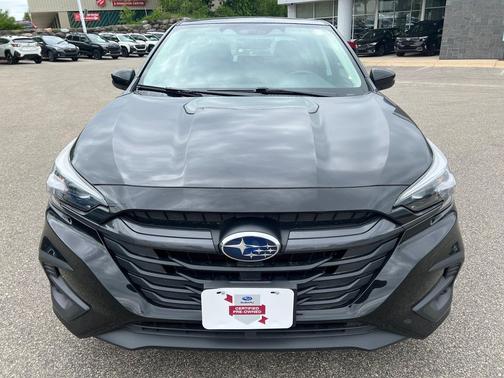 Crystal Black Silica 2025 Subaru Legacy Premium