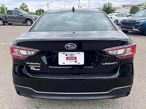 Crystal Black Silica 2025 Subaru Legacy Premium