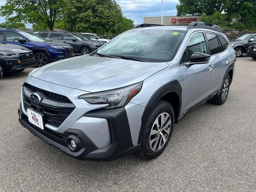 Ice Silver Metallic 2025 Subaru Outback Premium