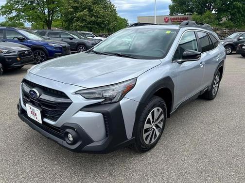 Ice Silver Metallic 2025 Subaru Outback Premium