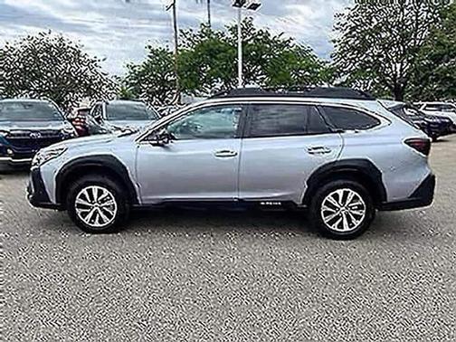 Ice Silver Metallic 2025 Subaru Outback Premium