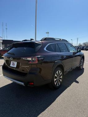 Dark Mahogany Pearl 2023 Subaru Outback Limited