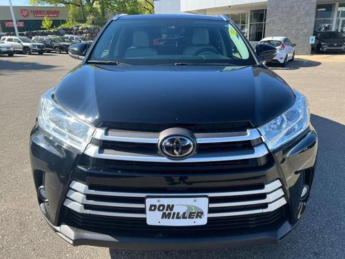 Midnight Black 2018 Toyota Highlander