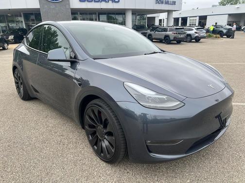 Midnight Silver 2023 Tesla Model Y Performance Dual Motor All-Wheel Drive