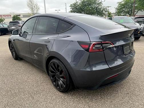 Midnight Silver 2023 Tesla Model Y Performance Dual Motor All-Wheel Drive