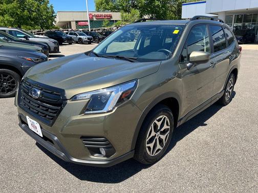Green 2023 Subaru Forester Premium