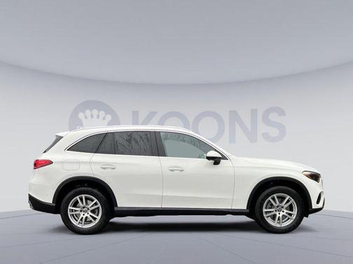 2026 Mercedes-Benz GLC 300 4MATIC