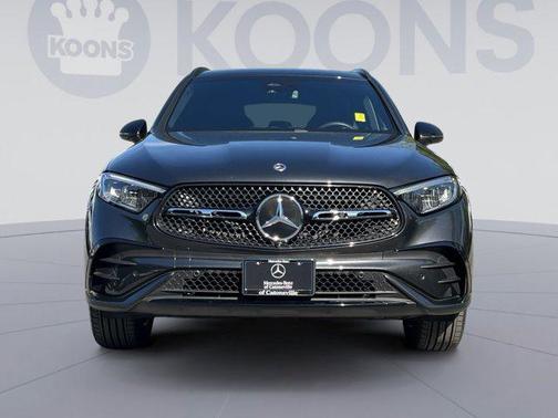 Graphite Grey Metallic 2026 Mercedes-Benz GLC 300 4MATIC