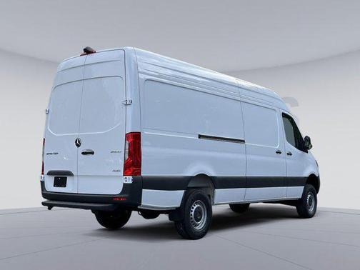 2025 Mercedes-Benz Sprinter 2500 High Roof
