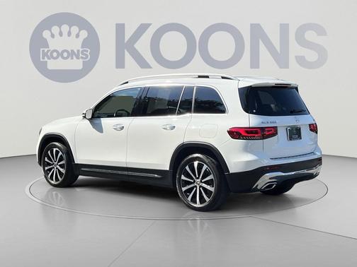 Polar White 2023 Mercedes-Benz GLB 250 4MATIC
