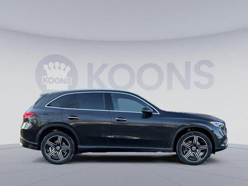 2026 Mercedes-Benz GLC 300 4MATIC