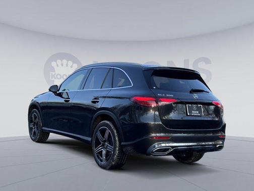 2026 Mercedes-Benz GLC 300 4MATIC