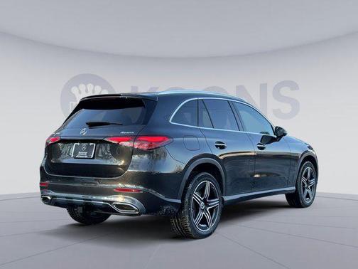 2026 Mercedes-Benz GLC 300 4MATIC