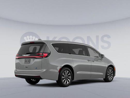 Ceramic Gray Clearcoat 2023 Chrysler Pacifica Hybrid Touring L