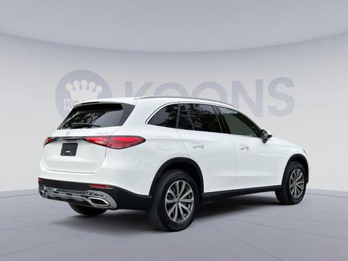 Polar White 2025 Mercedes-Benz GLC 300 4MATIC