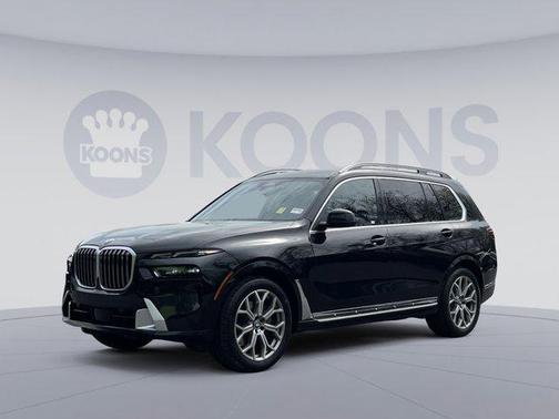 Black Sapphire Metallic 2025 BMW X7 xDrive40i