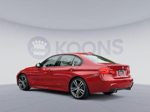 Melbourne Red Metallic 2017 BMW 340 340i