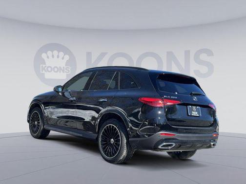2026 Mercedes-Benz GLC 300 4MATIC