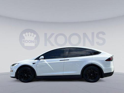 2022 Tesla Model X Plaid Tri Motor All-Wheel Drive