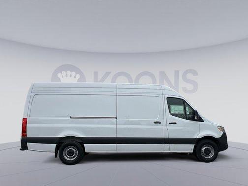 2025 Mercedes-Benz Sprinter 2500 High Roof
