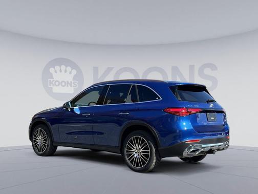 Starling Blue Metallic 2026 Mercedes-Benz GLC 300 4MATIC