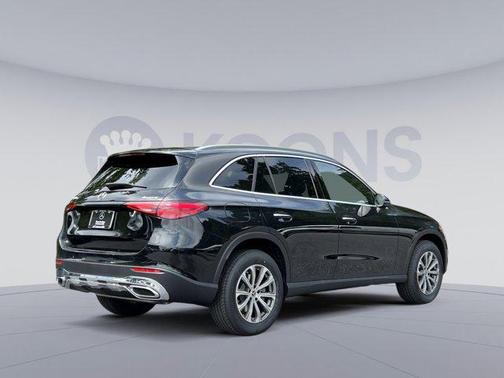 2025 Mercedes-Benz GLC 300 4MATIC