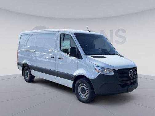 2025 Mercedes-Benz Sprinter 2500 Standard Roof
