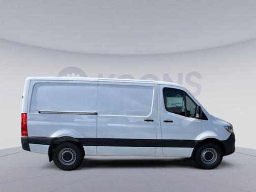 2025 Mercedes-Benz Sprinter 2500 Standard Roof