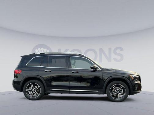 2026 Mercedes-Benz GLB 250 4MATIC