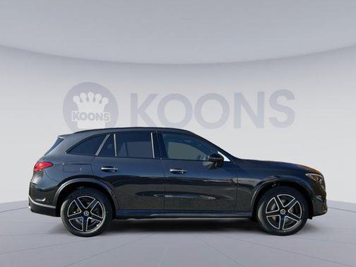 2026 Mercedes-Benz GLC 300 4MATIC