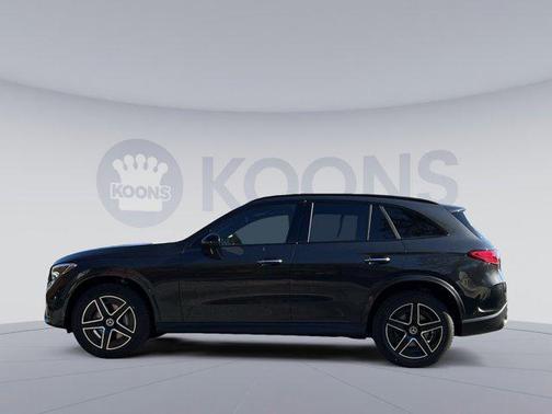 2026 Mercedes-Benz GLC 300 4MATIC