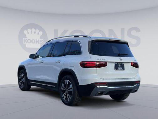 Polar White 2026 Mercedes-Benz GLB 250 4MATIC