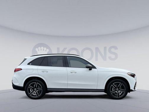 2025 Mercedes-Benz GLC 300 4MATIC